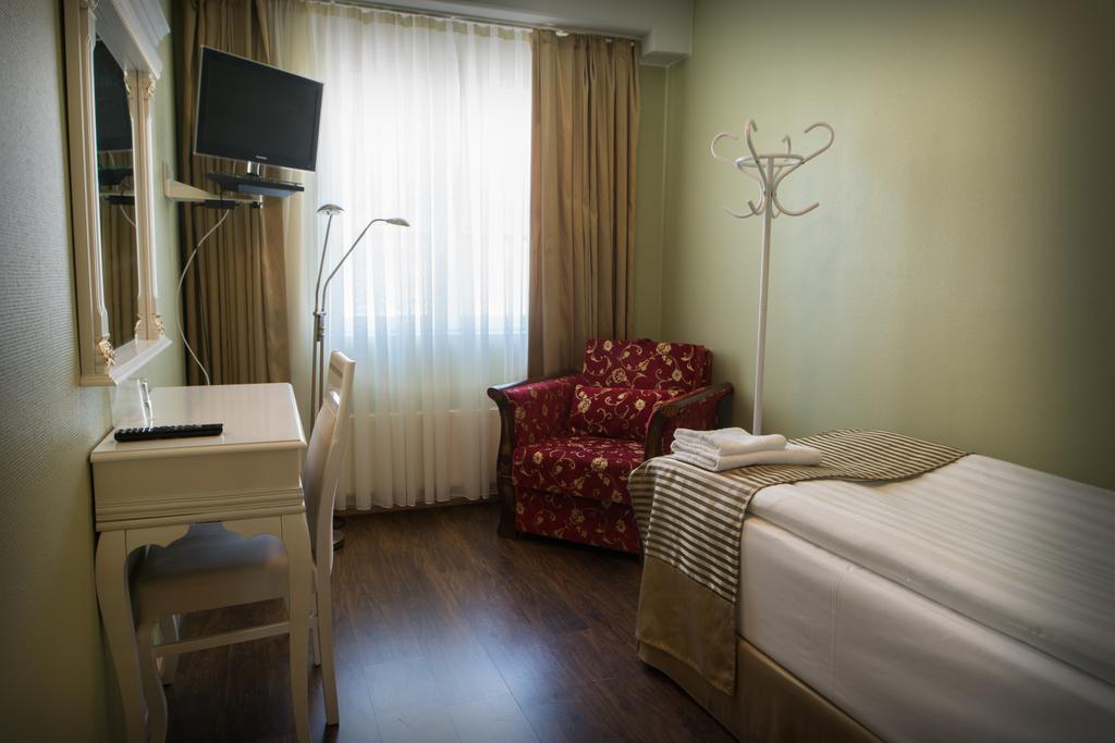 Hotel Golden Dome Iisalmi Extérieur photo
