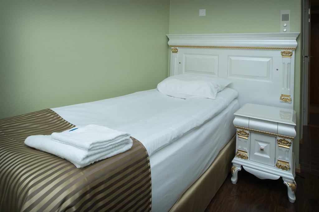 Hotel Golden Dome Iisalmi Extérieur photo